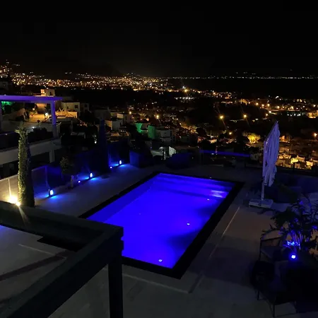 Aylinda With Private Heated Pool