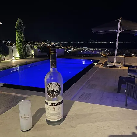 Aylinda With Private Heated Pool Willa *