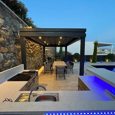 Aylinda With Private Heated Pool ボドルム